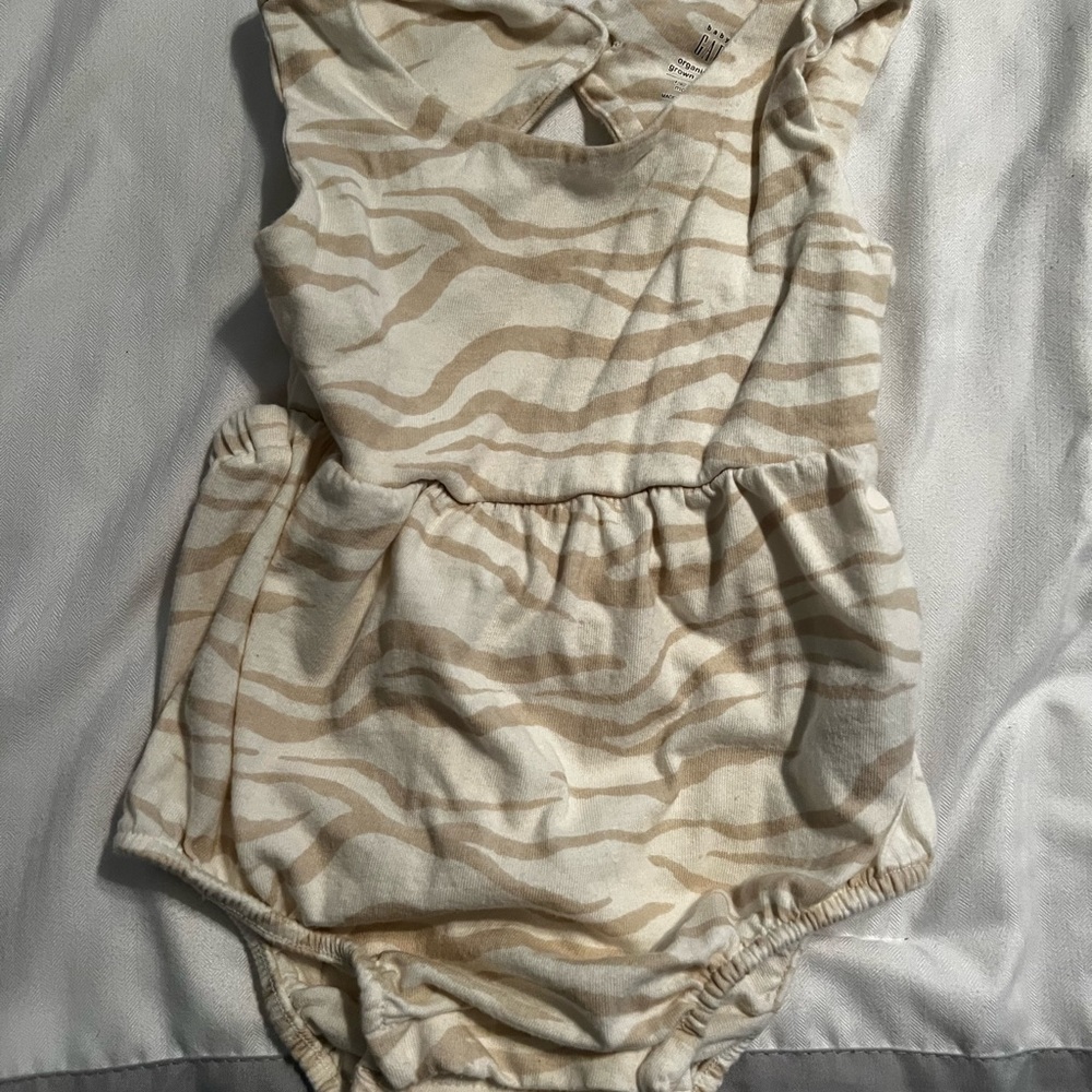 Baby girl’s Gap zebra bubble romper